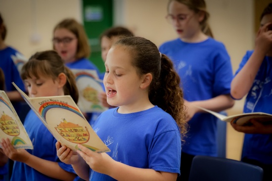 Choirs vs Solo Singing